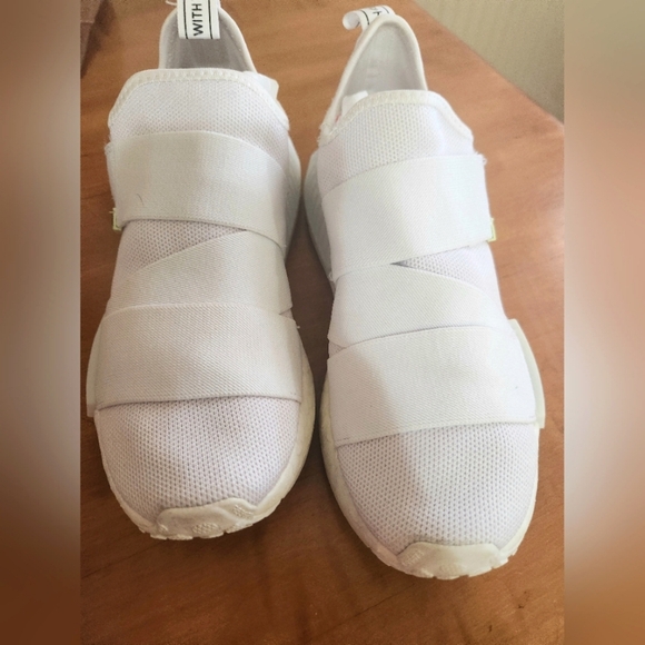 Adidas NMD R1 Slip On Shoes Womens Size 7 - Picture 3 of 8